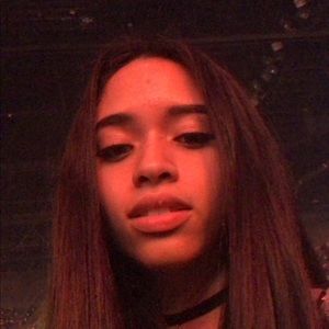 Meet your Posher, Mariana